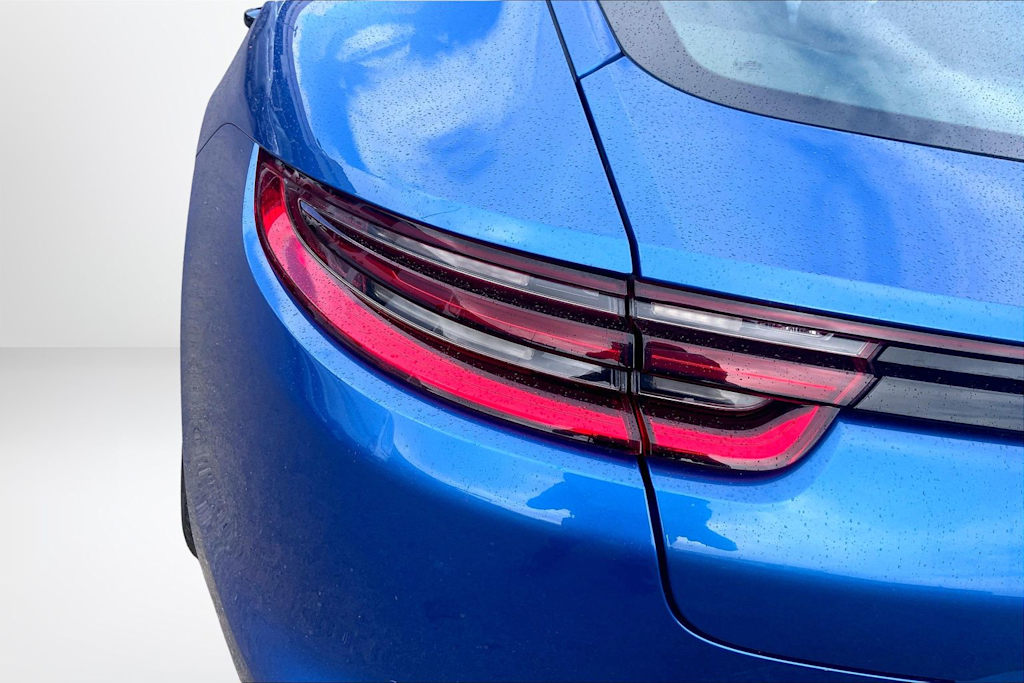 Thumbnail: 2017 Porsche Panamera - 32
