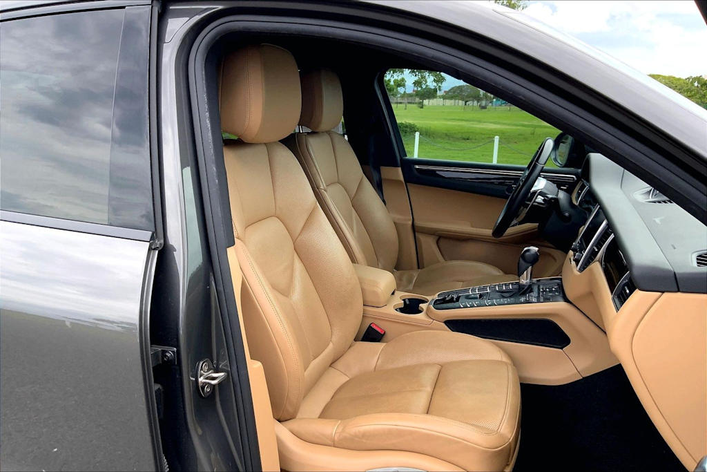 Thumbnail: 2018 Porsche Macan - 12
