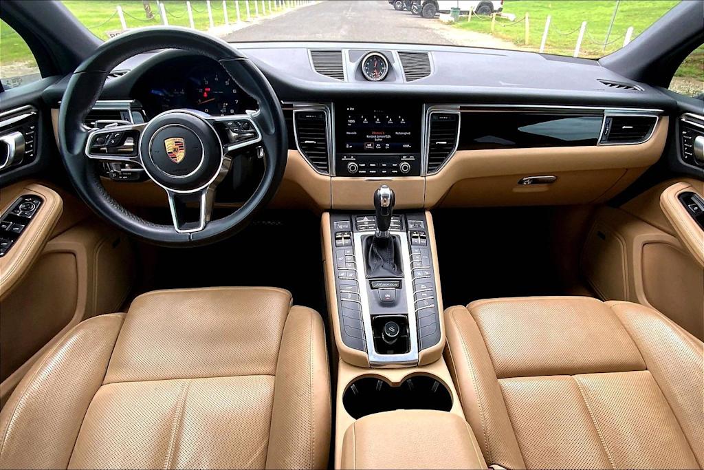 Thumbnail: 2018 Porsche Macan - 10