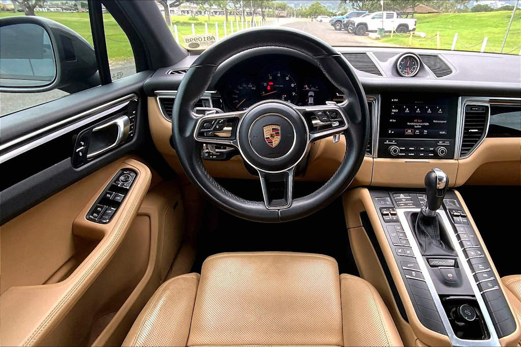 Thumbnail: 2018 Porsche Macan - 14