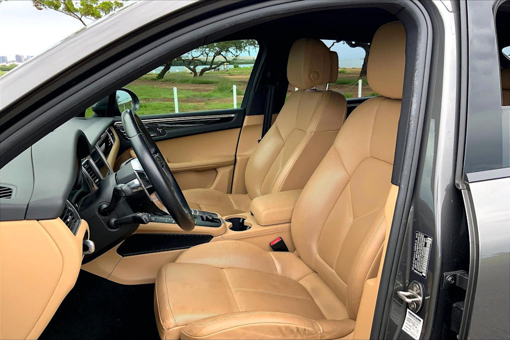Thumbnail: 2018 Porsche Macan - 11