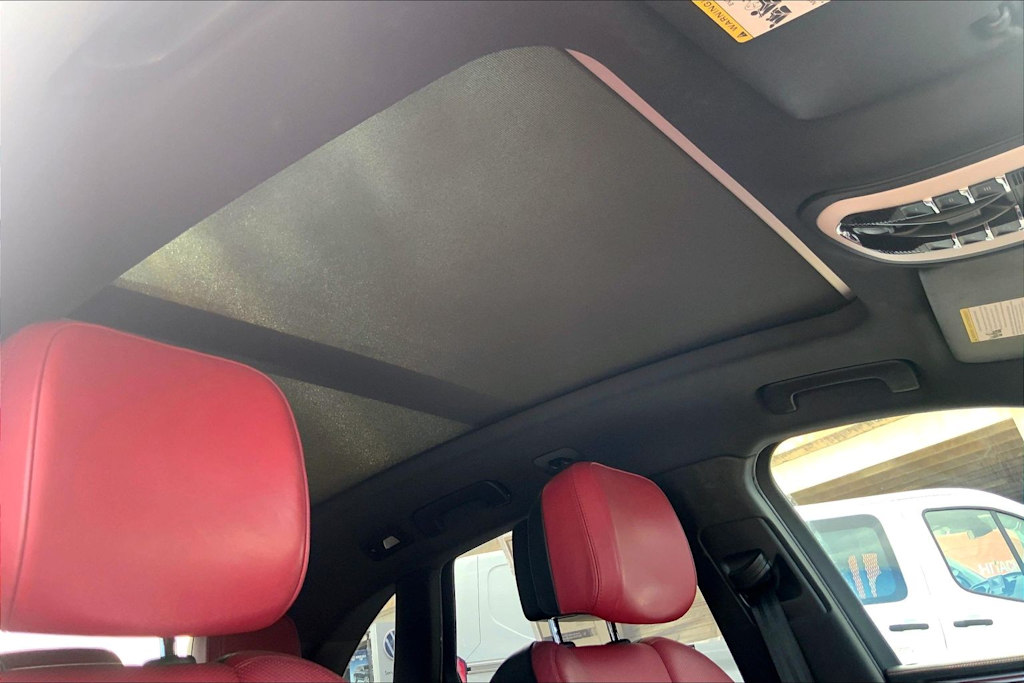 Thumbnail: 2018 Porsche Macan - 30