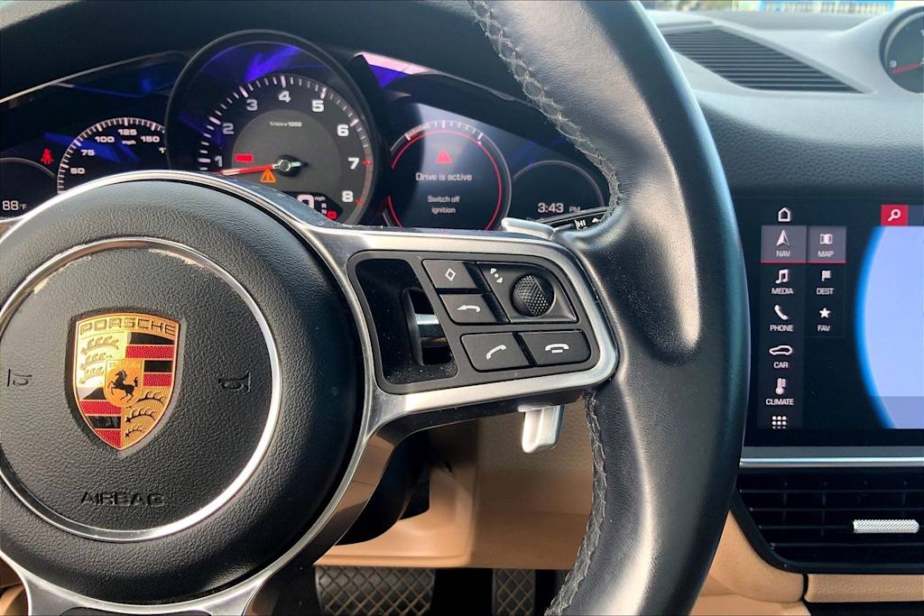 Thumbnail: 2019 Porsche Cayenne - 25