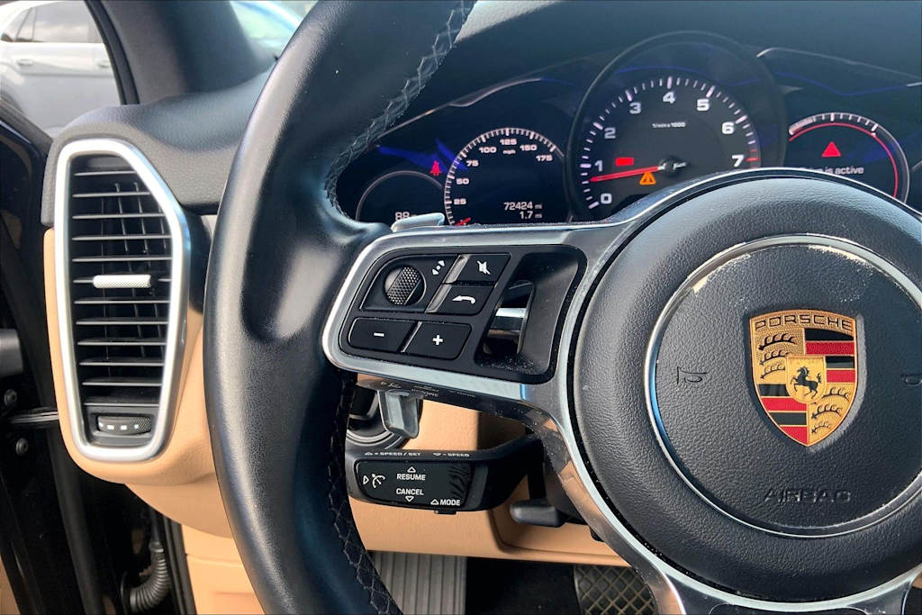 Thumbnail: 2019 Porsche Cayenne - 24