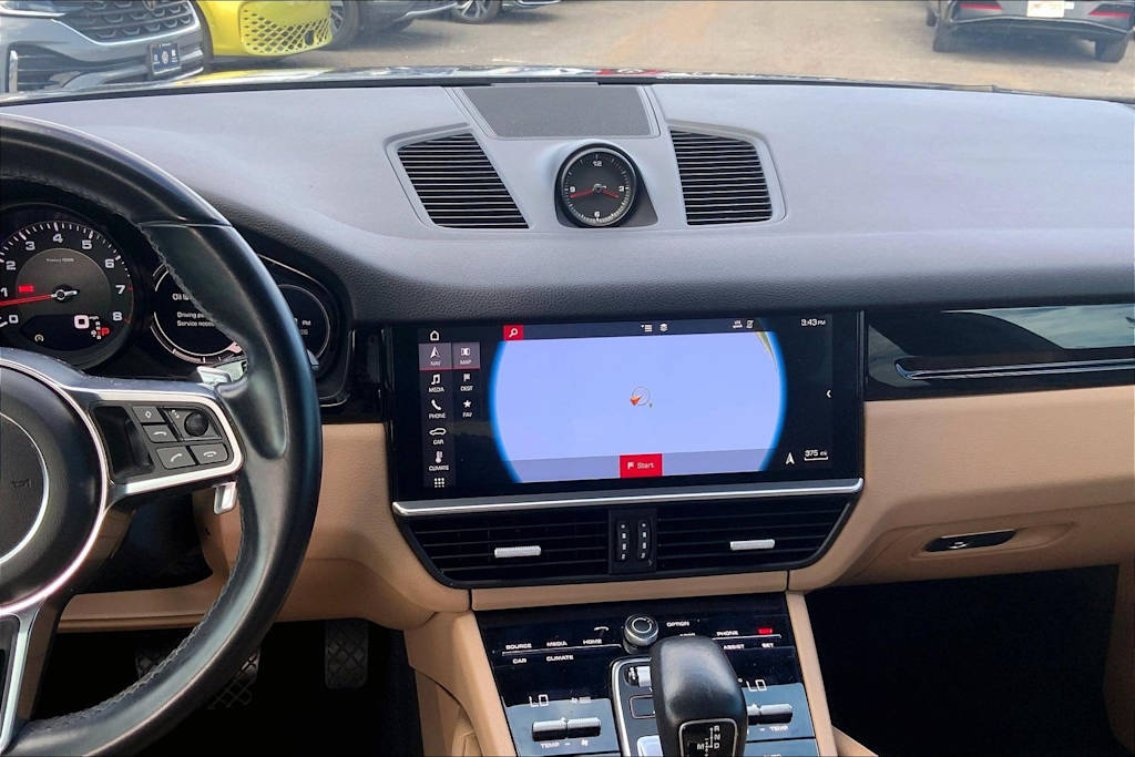 Thumbnail: 2019 Porsche Cayenne - 16