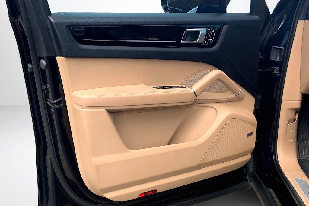 Thumbnail: 2019 Porsche Cayenne - 27