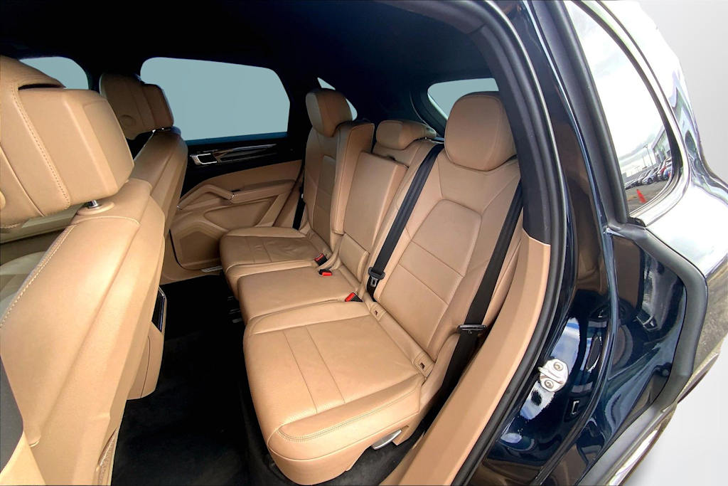 Thumbnail: 2019 Porsche Cayenne - 29