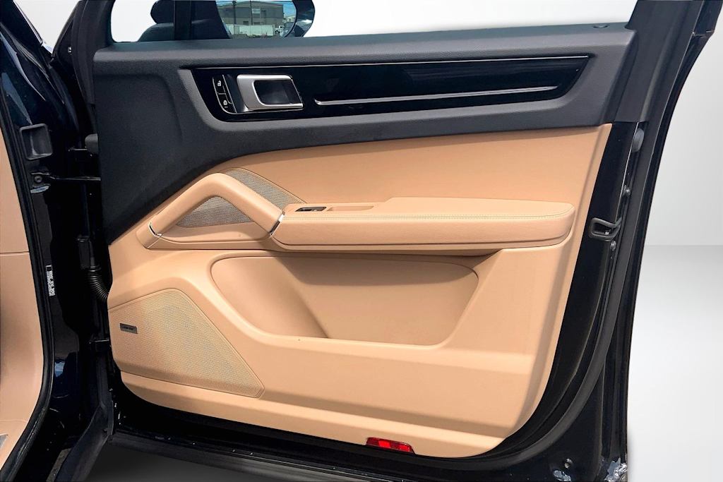Thumbnail: 2019 Porsche Cayenne - 28