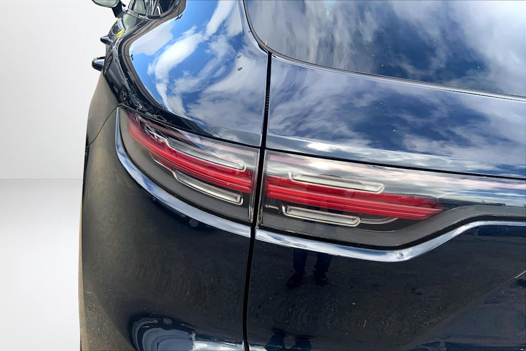 Thumbnail: 2019 Porsche Cayenne - 32