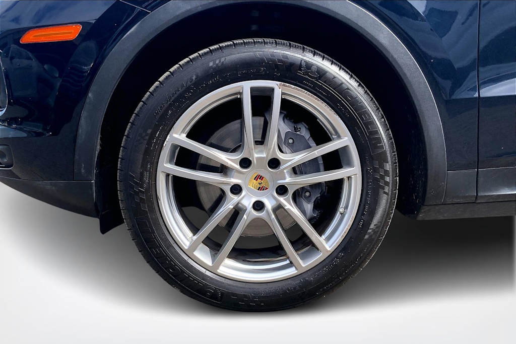 Thumbnail: 2019 Porsche Cayenne - 8
