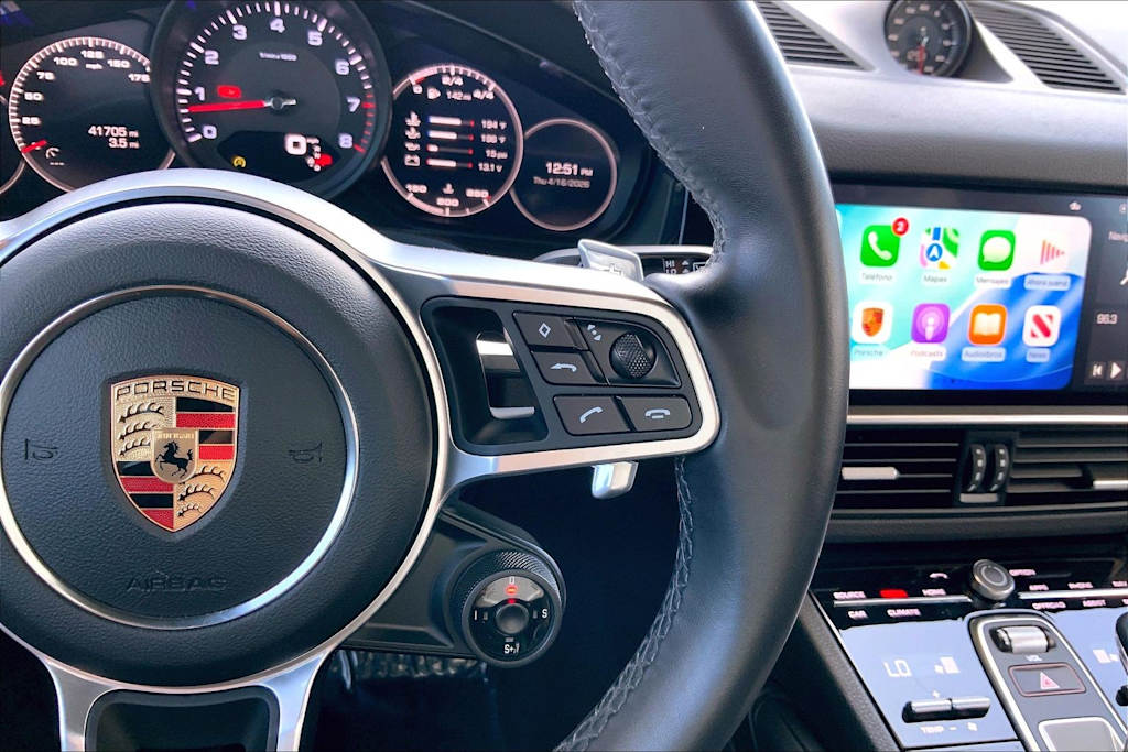 Thumbnail: 2020 Porsche Cayenne - 26