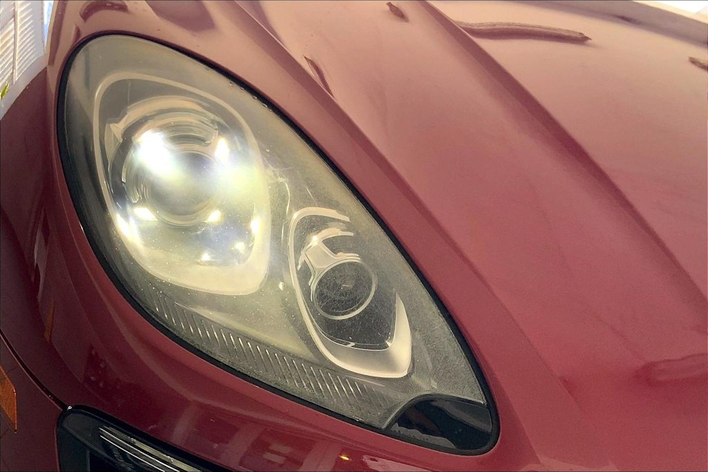Thumbnail: 2015 Porsche Macan - 31