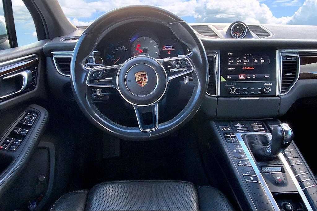 Thumbnail: 2018 Porsche Macan - 14