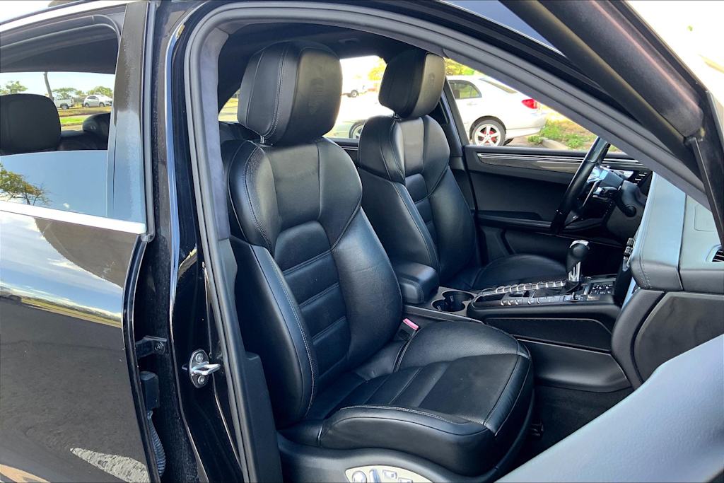 Thumbnail: 2015 Porsche Macan - 11