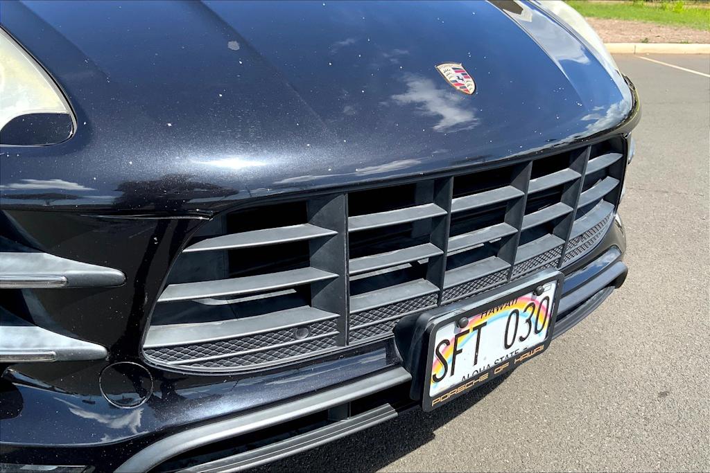 Thumbnail: 2015 Porsche Macan - 32