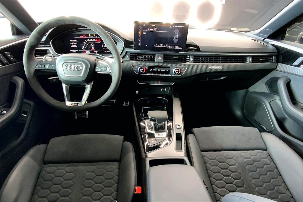 Thumbnail: 2024 Audi RS 5 - 9