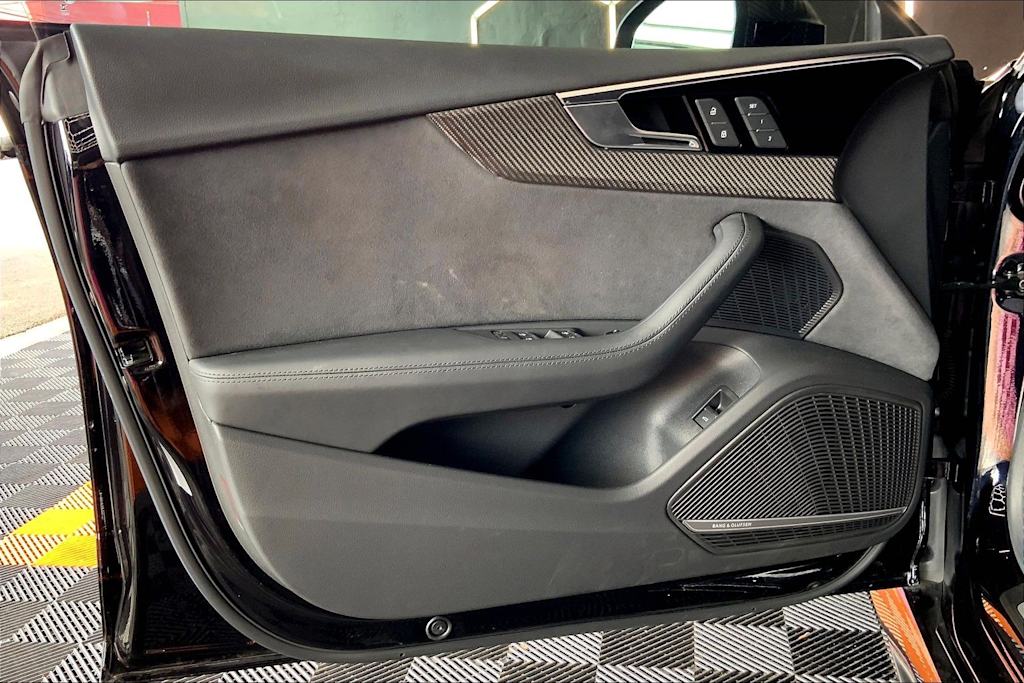 Thumbnail: 2024 Audi RS 5 - 26