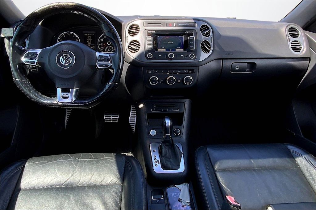 Thumbnail: 2015 Volkswagen Tiguan - 9