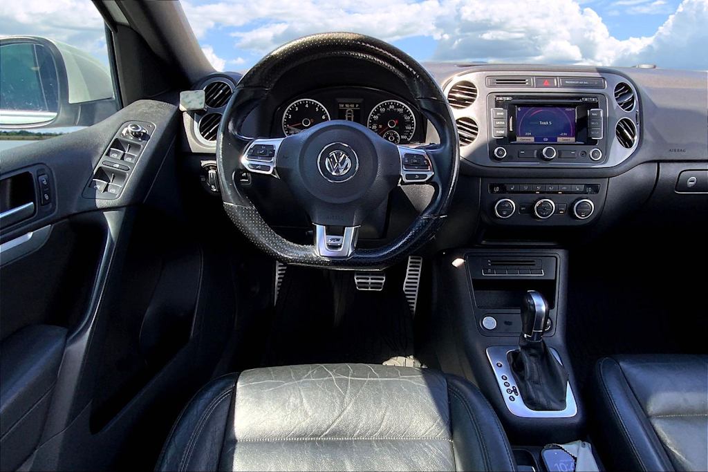 Thumbnail: 2015 Volkswagen Tiguan - 13
