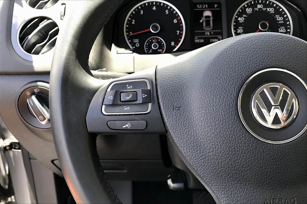 Thumbnail: 2018 Volkswagen Tiguan - 22