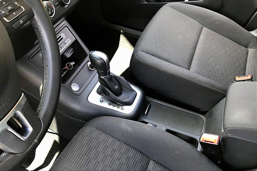 Thumbnail: 2018 Volkswagen Tiguan - 15