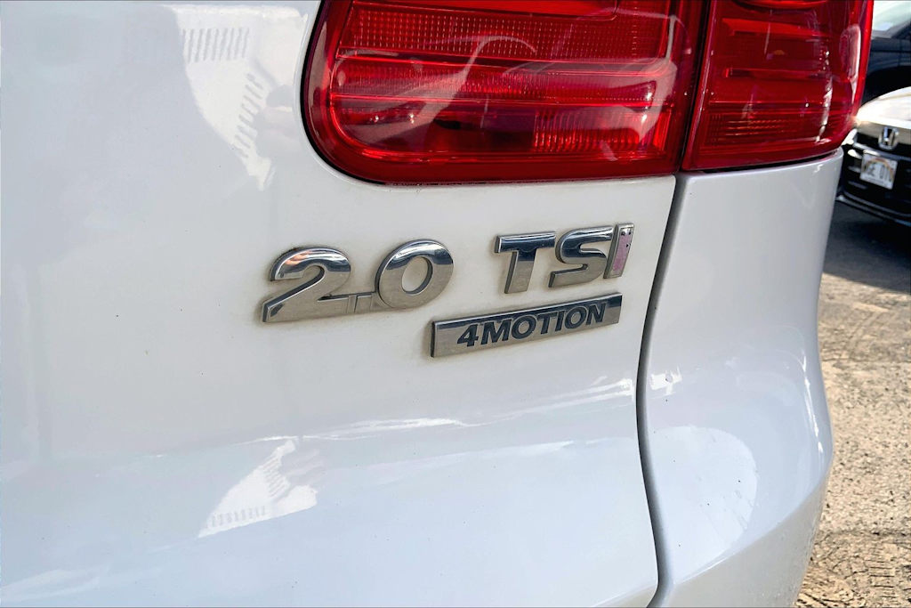 Thumbnail: 2013 Volkswagen Tiguan - 7