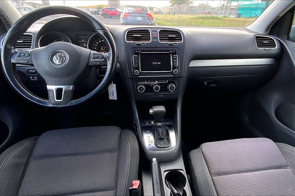 Thumbnail: 2011 Volkswagen Golf - 10