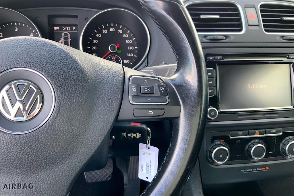 Thumbnail: 2011 Volkswagen Golf - 26