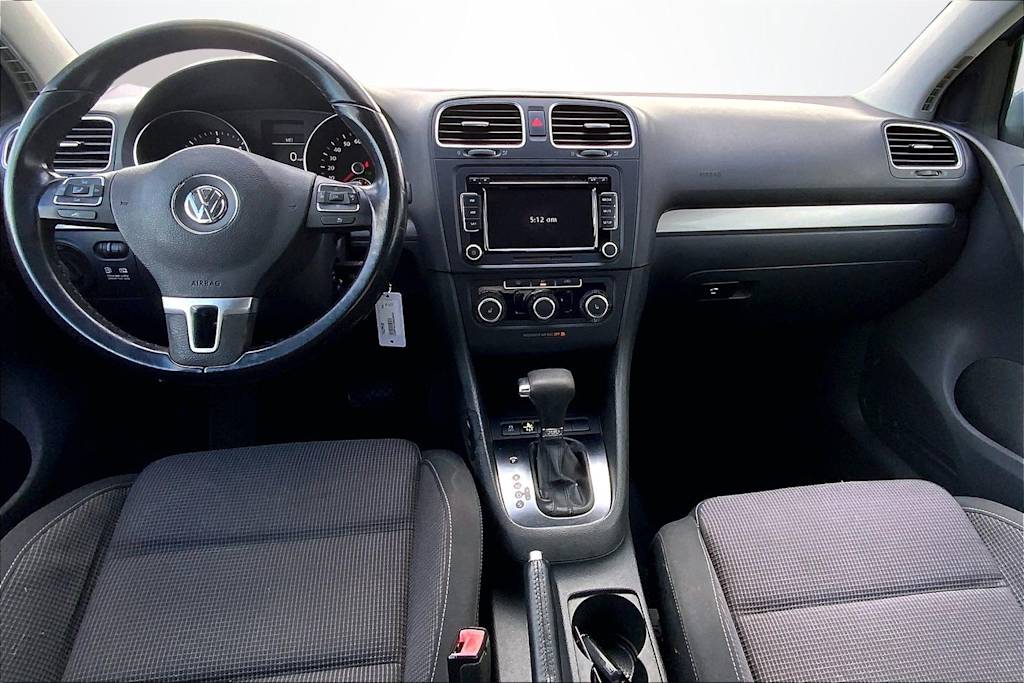 Thumbnail: 2011 Volkswagen Golf - 10