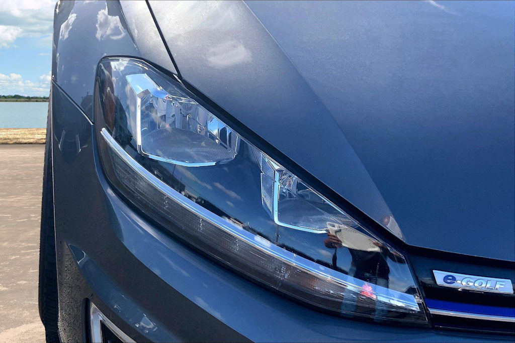 Thumbnail: 2019 Volkswagen e-Golf - 31