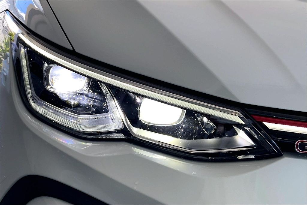 Thumbnail: 2024 Volkswagen Golf - 31