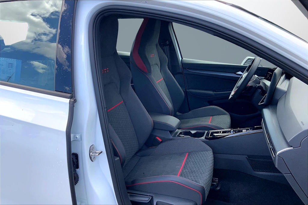Thumbnail: 2026 Volkswagen Golf - 12