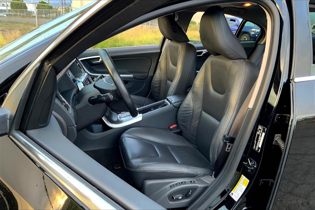 Thumbnail: 2012 Volvo S60 - 10