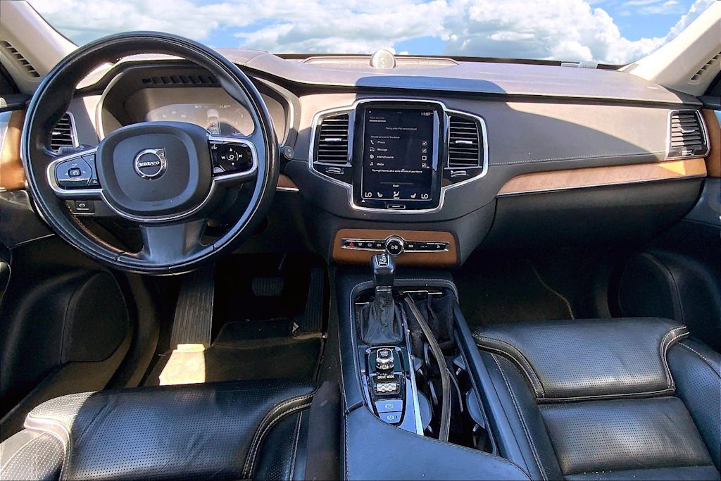 Thumbnail: 2018 Volvo XC90 - 10