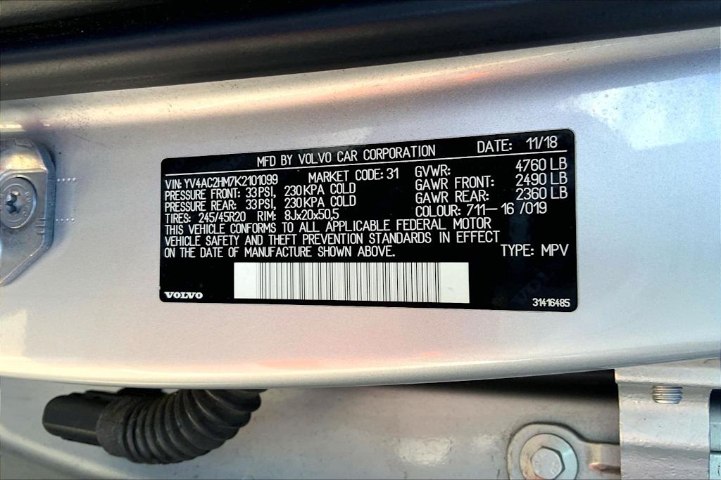 Thumbnail: 2019 Volvo XC40 - 20