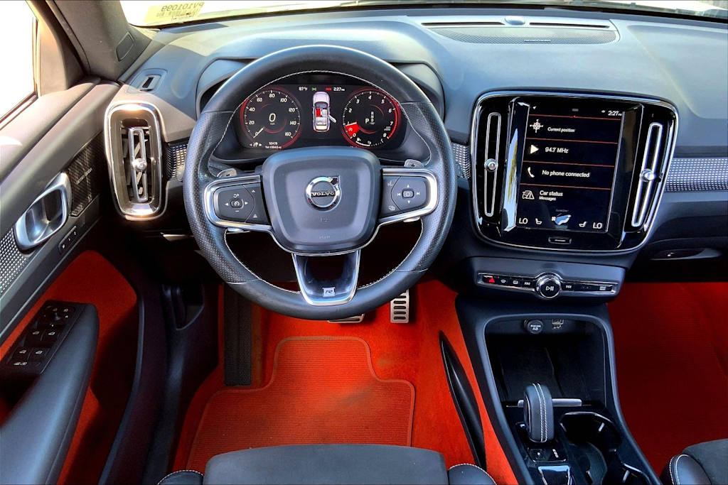 Thumbnail: 2019 Volvo XC40 - 13