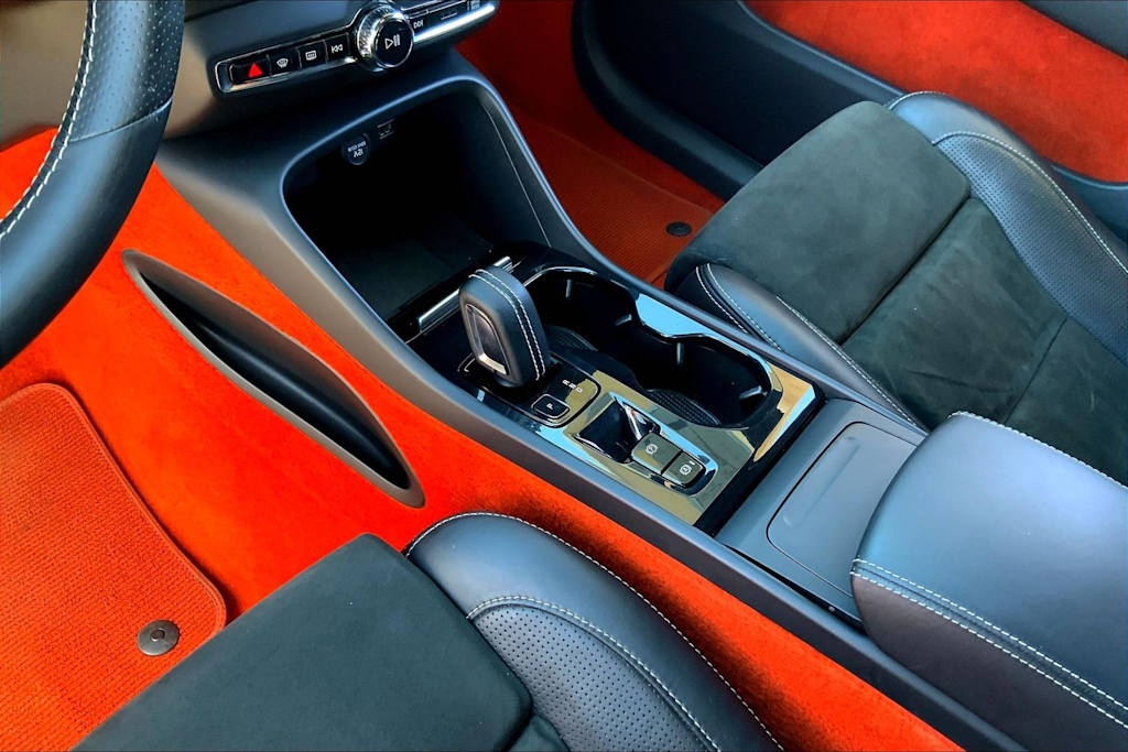 Thumbnail: 2019 Volvo XC40 - 16