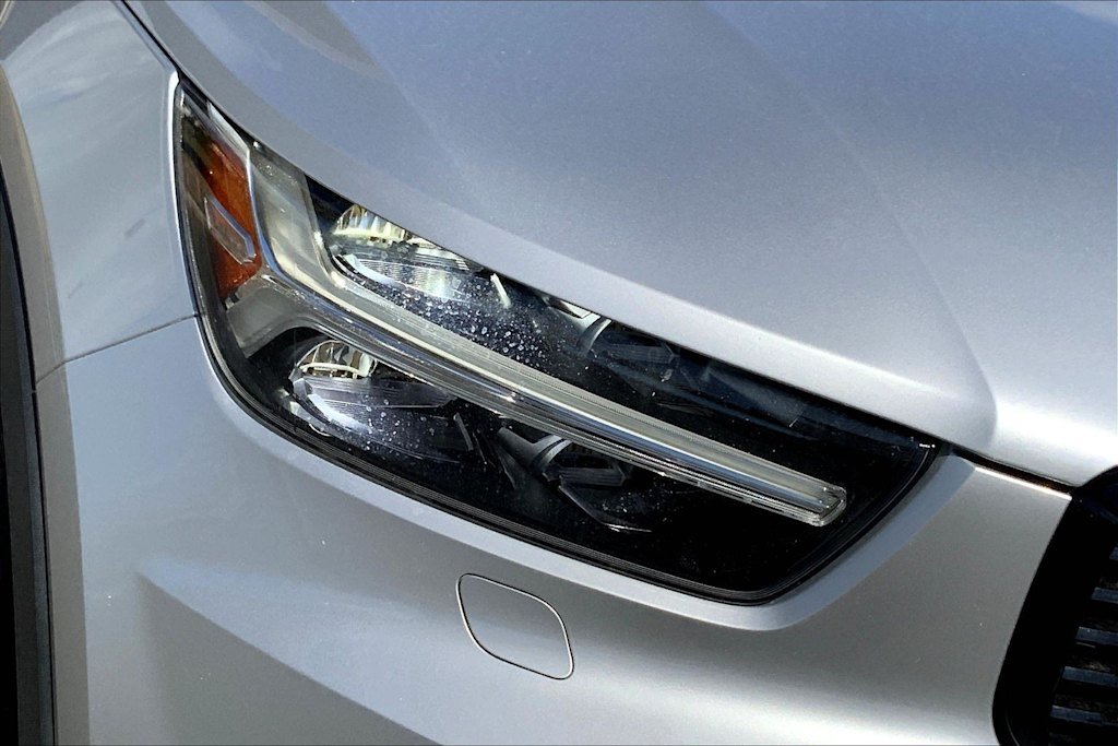 Thumbnail: 2019 Volvo XC40 - 30