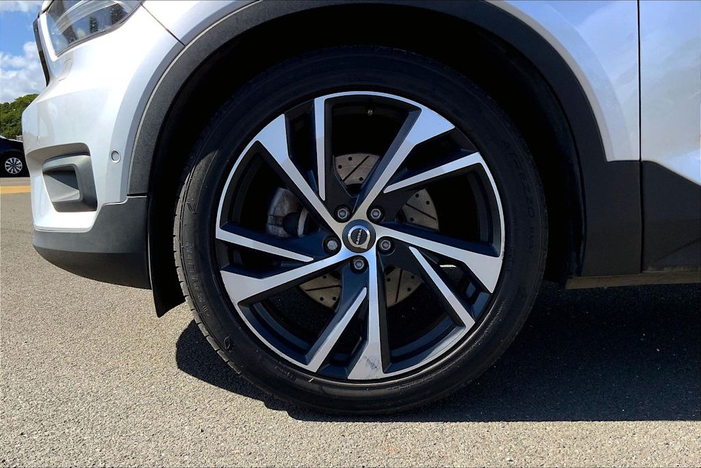 Thumbnail: 2019 Volvo XC40 - 8