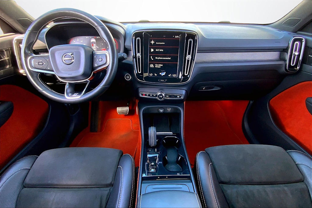 Thumbnail: 2019 Volvo XC40 - 9