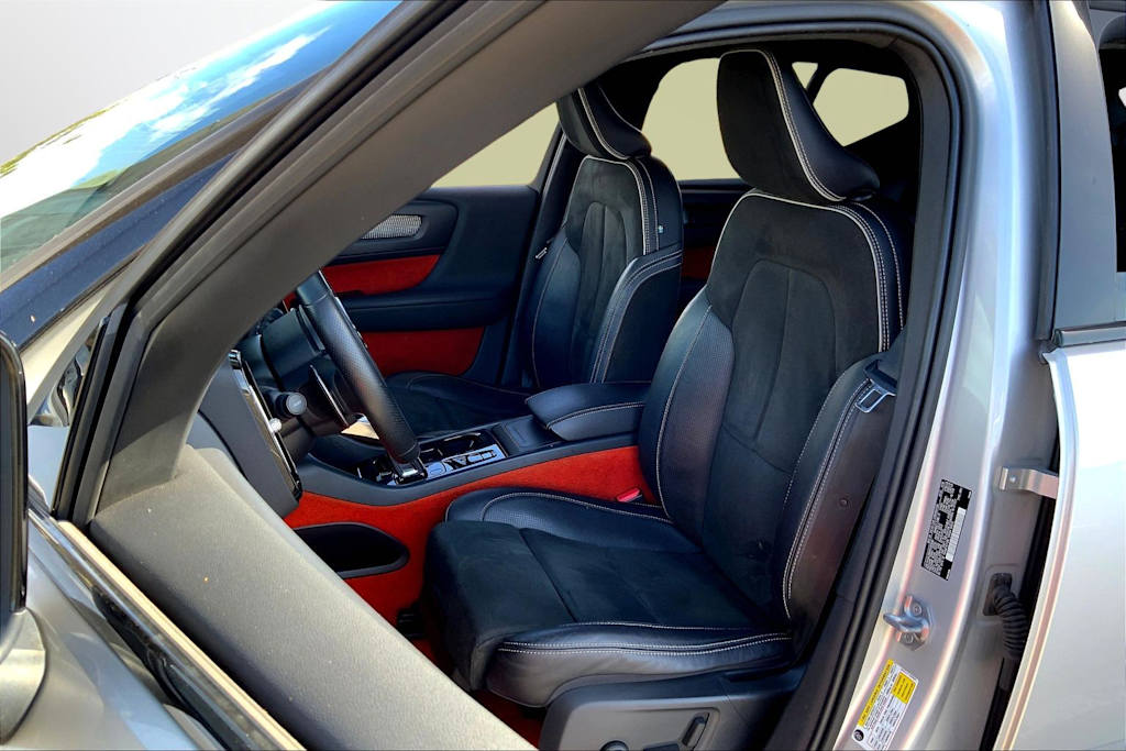 Thumbnail: 2019 Volvo XC40 - 10