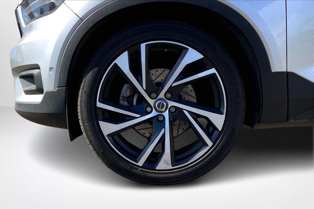 Thumbnail: 2019 Volvo XC40 - 8