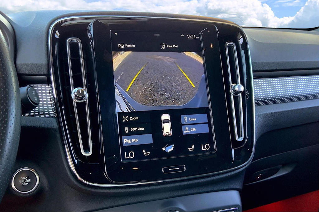 Thumbnail: 2019 Volvo XC40 - 15