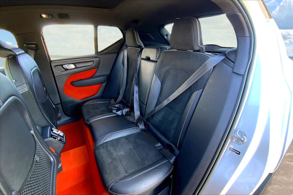 Thumbnail: 2019 Volvo XC40 - 28