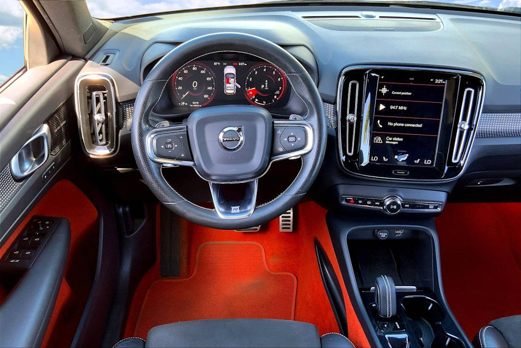 Thumbnail: 2019 Volvo XC40 - 13