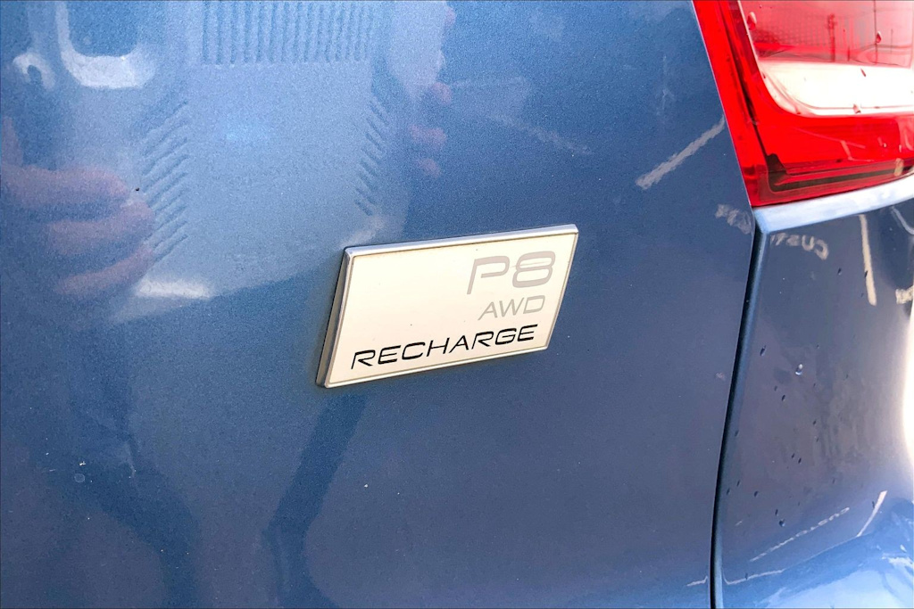 Thumbnail: 2021 Volvo XC40 - 7