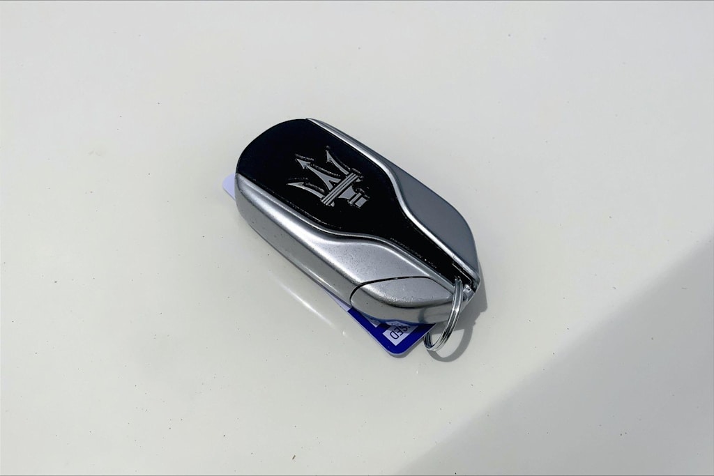 Thumbnail: 2017 Maserati Levante - 21