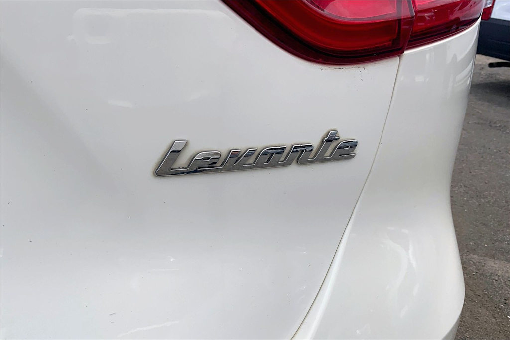 Thumbnail: 2017 Maserati Levante - 7