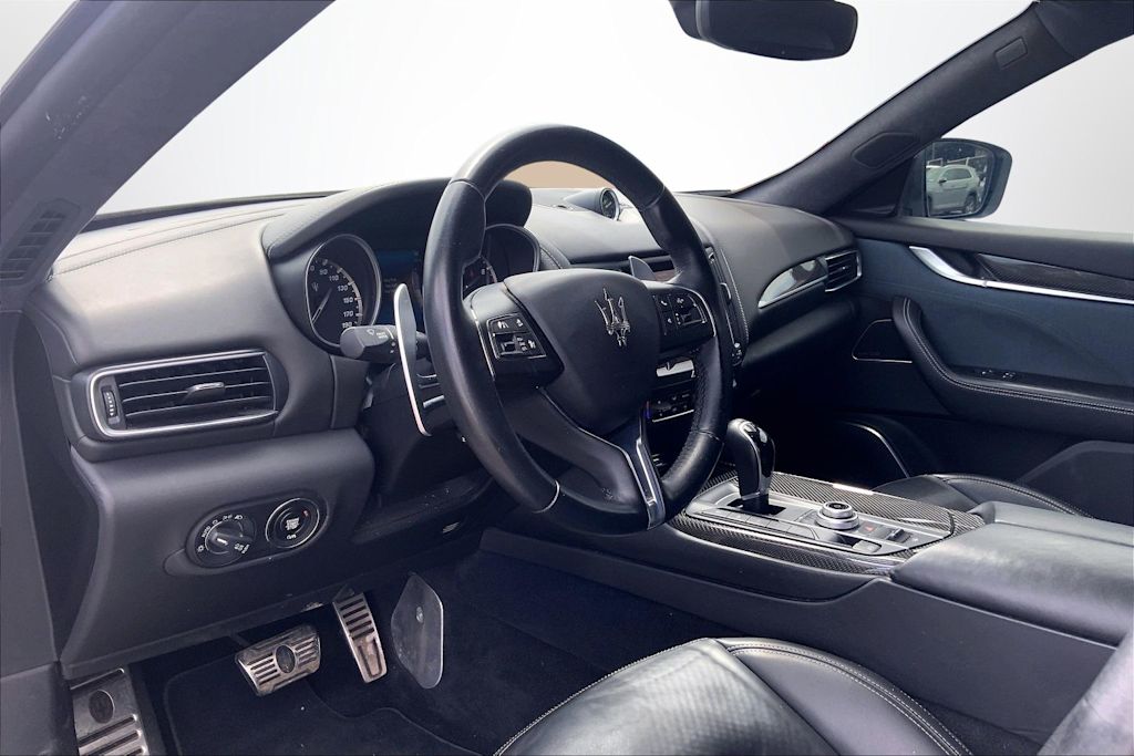 Thumbnail: 2017 Maserati Levante - 2