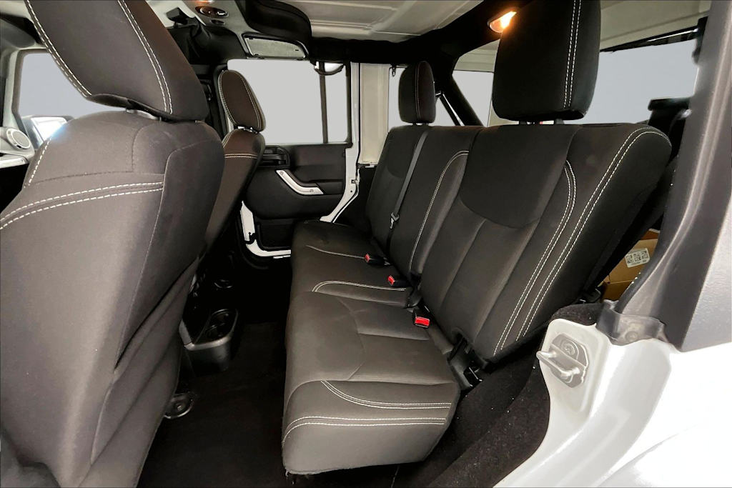 Thumbnail: 2018 Jeep Wrangler - 21
